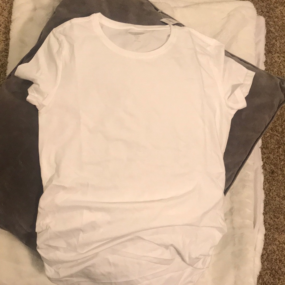 Old Navy | Shirred Crew-Neck Maternity Tee